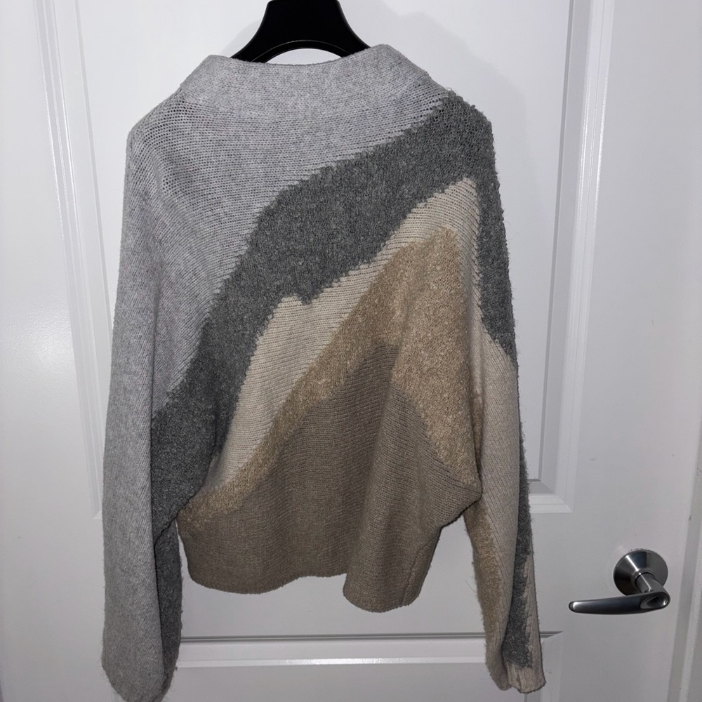 Abercrombie Mock Neck Color-block Sweater - Picture 2 of 4